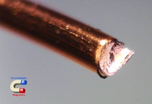 enamelled_wire_em.jpg enamelled_wire_em.jpg